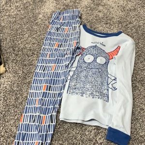 Oshkosh size 6 PJ’s